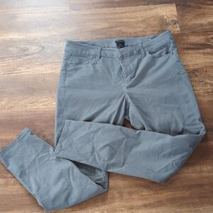 Ann Taylor Gray Curvy Pants